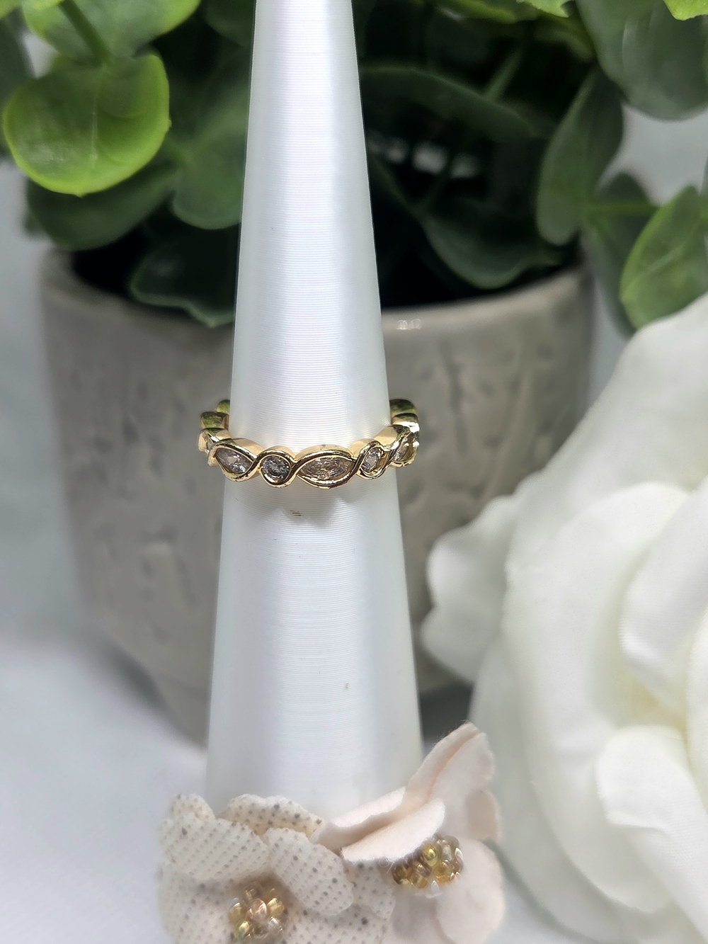 Gold Marquise and Bezel Stone Band
